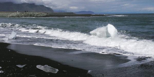 Pobřeží pod Jokulsarlón
