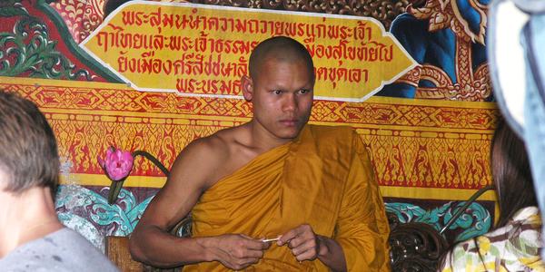 Požehnání ve Wat Doi Suthep