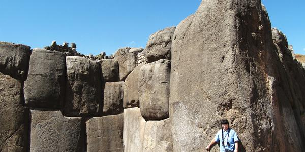 Na pevnosti Sacsayhuaman