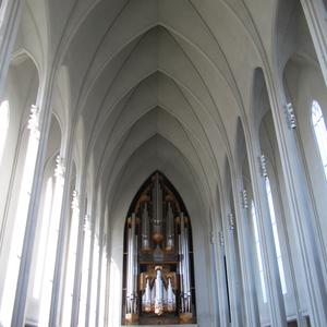 Interiér kostela Hallgrímskirkja V Reykjavíku