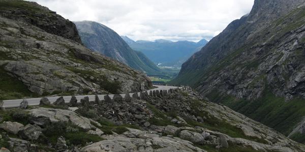 Trollstigveien, pohled do  Isterdalen