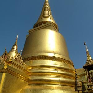 Zlatá pagoda v areálu  Grand Palace, Bangkok