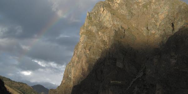 Duha nad Ollantaytambem