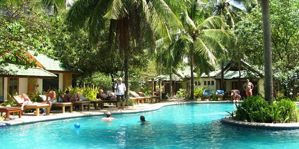 Krabi, bazén hotelu Sand Sea resort
