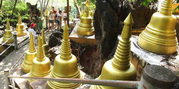 Schodiště  na vrchol Tiger Cave, Krabi