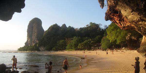 pláž u Pranang Cave, TH-1002_Krabi_Railay, _a