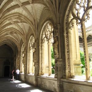 Arkády kláštera San Juan de los Reyes, Toledo