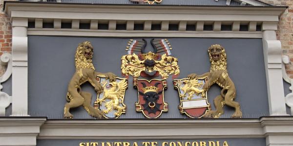Ať uvnitř hradeb vládne svornost a veřejné blaho, Rostock