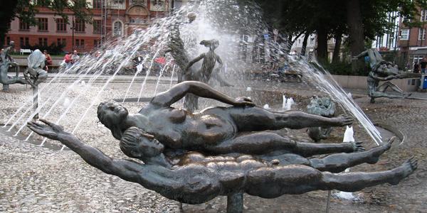 Rostock, Fontána životních radostí