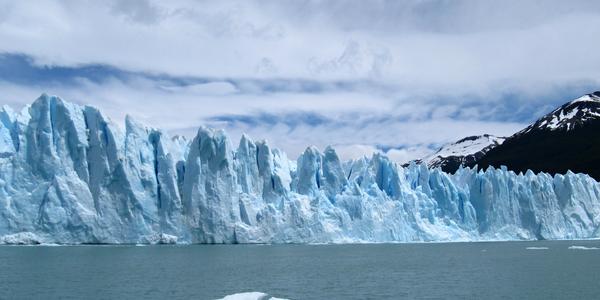 Severní stěna ledovce Perito Moreno