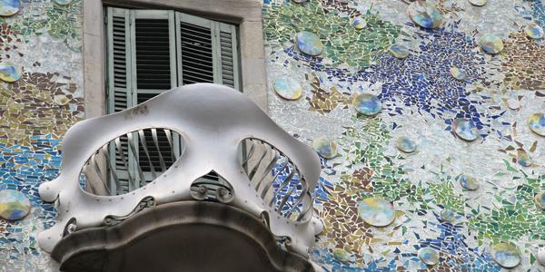 Gaudího mozaiky, Barcelona