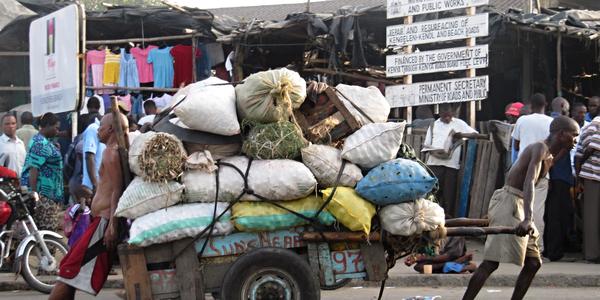 Neuvěřitelný náklad, Mombasa