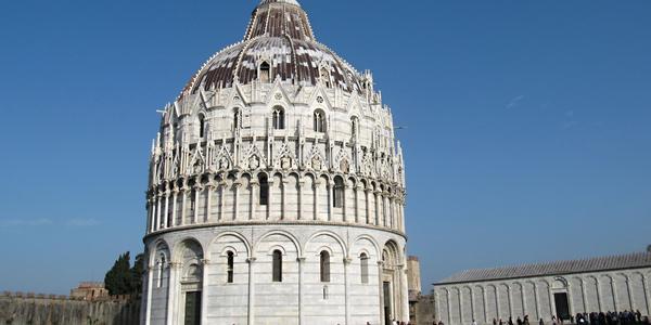 Baptisterium v Pise