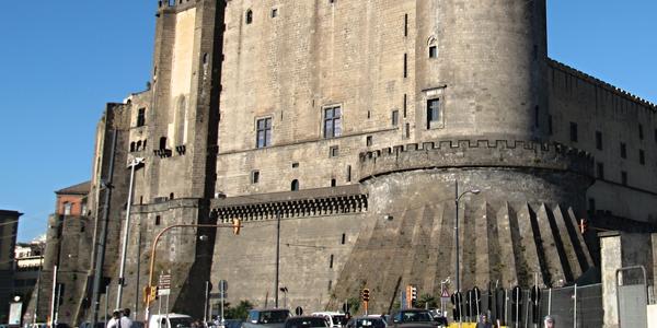 Castel Nuovo, Neapol