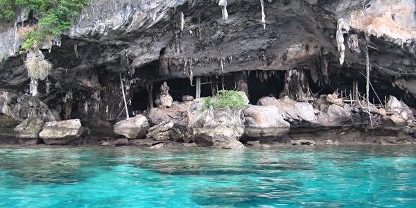 Vikingská jeskyně, Phi Phi Leh