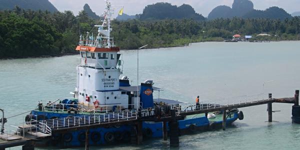 Přístav Surathani na Krabi