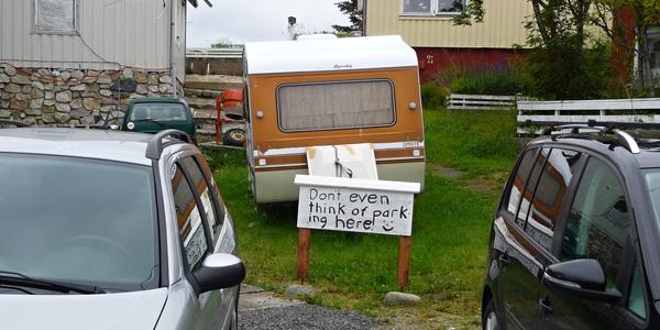 Ať tě ani nenapadne tady zaparkovat, Henningsvaer