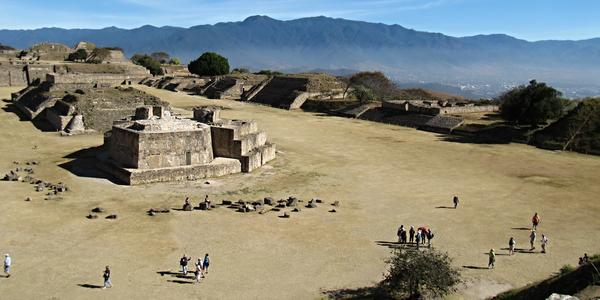 Astronomická observatoř na Monte Albán