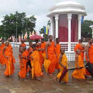 Mniši na výletě, Anuradhapura