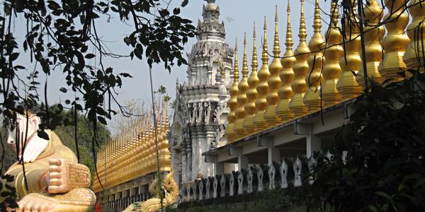 Věžičky Wat Phra Suthon