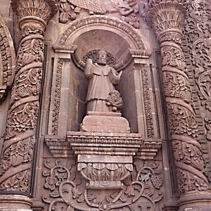 Detail katedrály v Puno