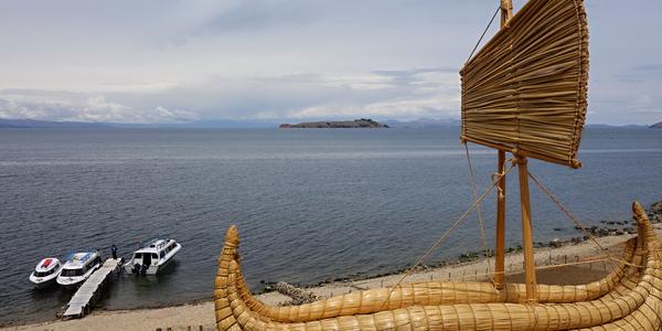 Totorový člun, Titicaca
