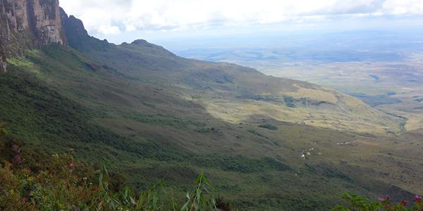 138. Pohled na Base camp