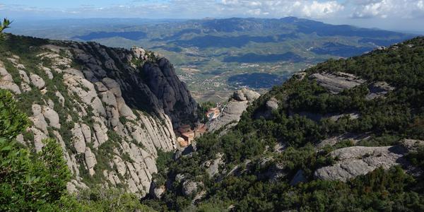 Montserrat od horní stanice lanovky