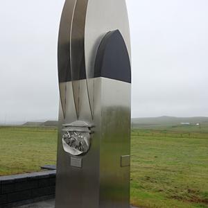 Stadur, pomník venkovským pošťákům, Grímur Steindorsson