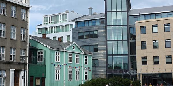 Staré a nové, Reykjavík