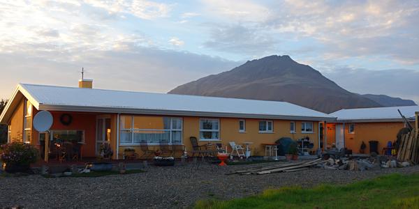 Takhle bydlíme, Höfn