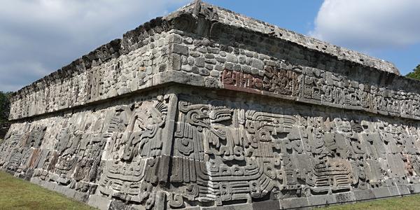 Xochicalco, pyramida astronomů