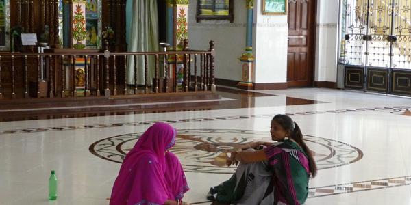 Mombasa, v indickém chrámu