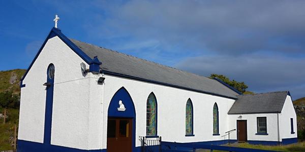 002. Kostelík v Connemara