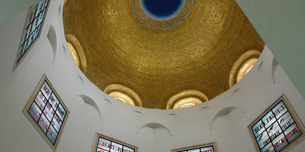 002. Kopule kostela Blahoslavení