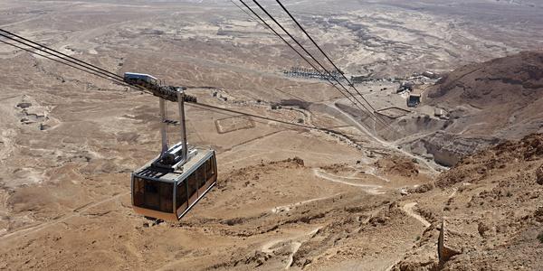 246. Od mínus 257 m do plus 33 m n.m., Masada