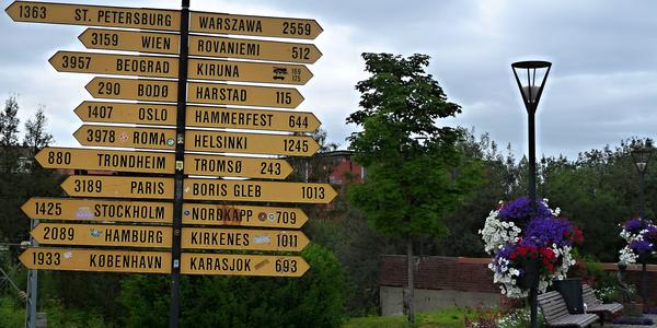 45. Rozcestník v Narviku