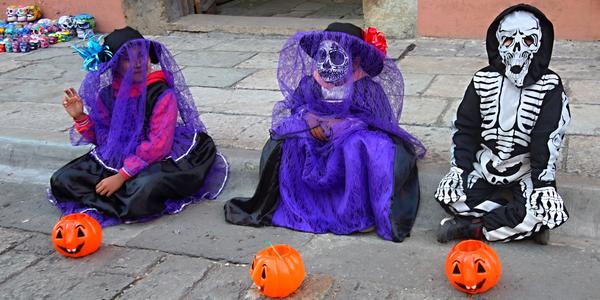 123. Děcka na ulici, 1. listopadu, Oaxaca