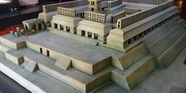 228. Model Palenque