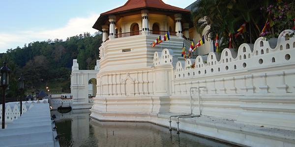 082. Chrám Buddhova zubu, Kandy