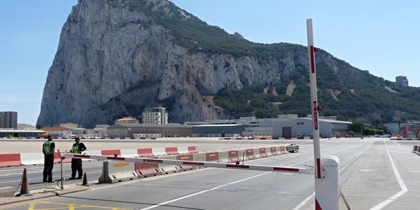 75. Vstup na Gibraltar