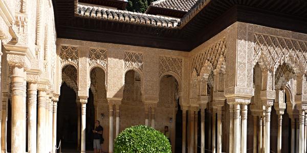 20. Alhambra, Lví dvůr