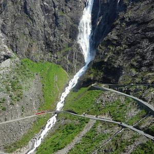 24. Stigfossen