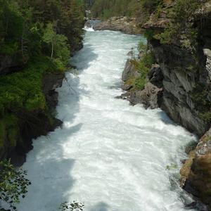 3. Slettafossen, jarní tání
