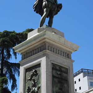 17. Pomník Cervantesovi, Madrid