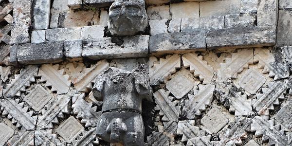 241. Uxmal, detail výzdoby 3