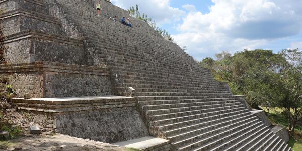 243. Uxmal, Velká pyramida 2