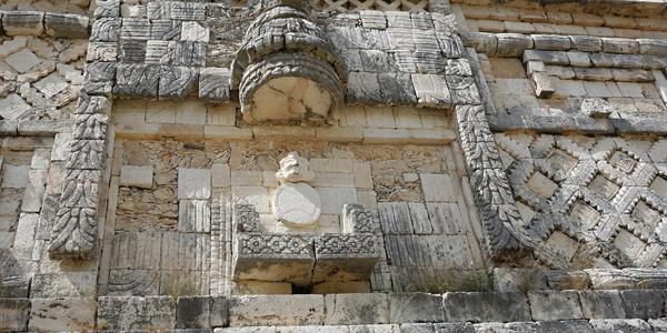 011. Uxmal