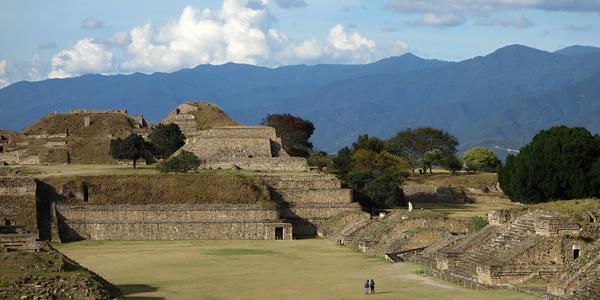 013. Monte Albán
