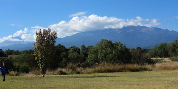 051. Popocatépetl a Ixtacíhuatl